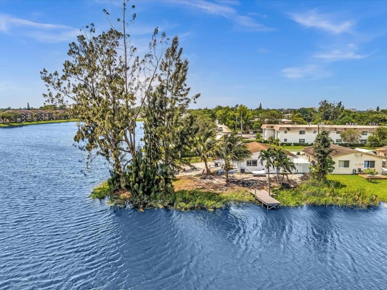 2Br Lakeside Getaway - Peaceful Waterfront Stay Davie Exterior foto